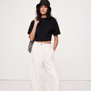 NWT Banana Republic Black Cotton Cropped Keyhole Back - Top